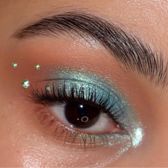 Colourpop Pisces in the Sky Quad Eyeshadow Palette - Picture 9 of 11